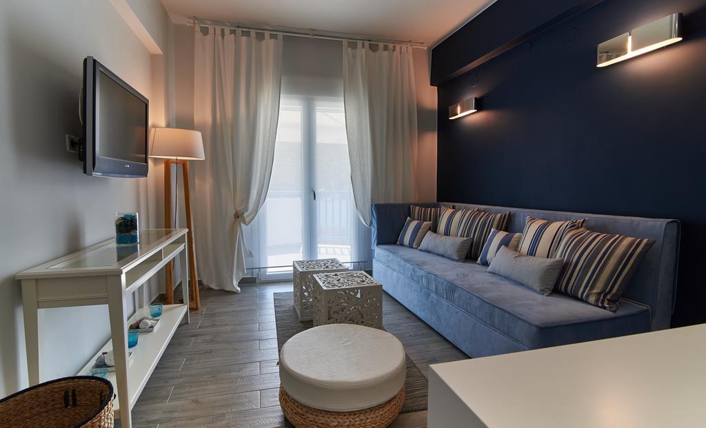 Apartament Aiolis *
